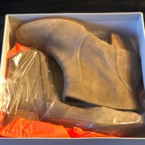 Sole Society Suede Bootie -Taupe 11M